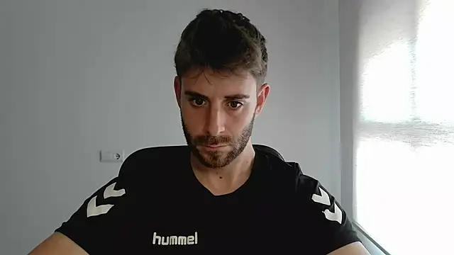 عرض كام vargas90