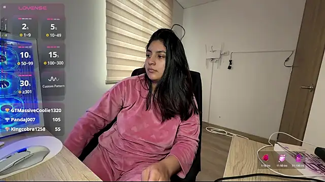 cloe_small – Naživo XXX chat