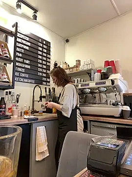 cinnabon_ Show in webcam