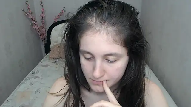 XXX chat uživo modela Holliy_Cooper