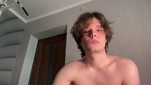 Show modela tomasdickpick na web-kameri