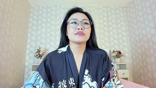 NatsumiHun: онлайн-секс-чат