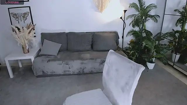 Karinella_x: онлайн-секс-чат