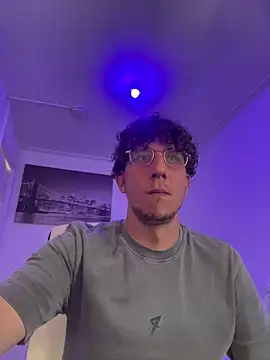 TitanNoir Pertunjukan Webcam