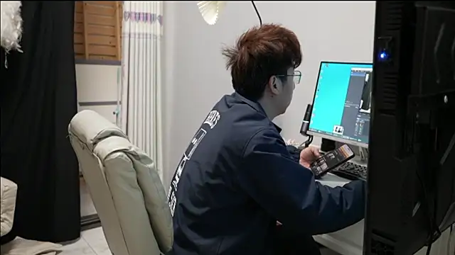 yanzhi3344 Adlı Modelin Web Kamerası Şovu