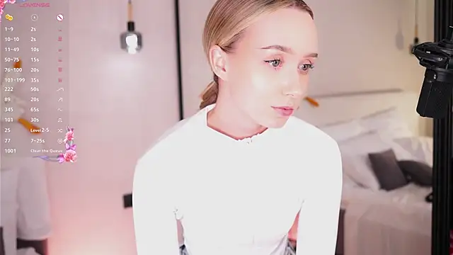 Онлайн чат XXX HollisBeckett