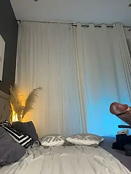 Czat XXX na żywo – Tattitude_