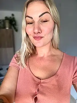 NastyMilf_ – webcam-show