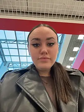 Živý XXX chat KiraSunshine