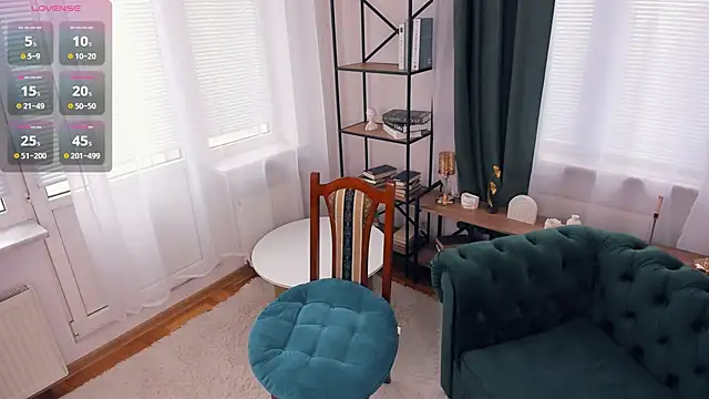 XXX chat uživo modela InesPiek