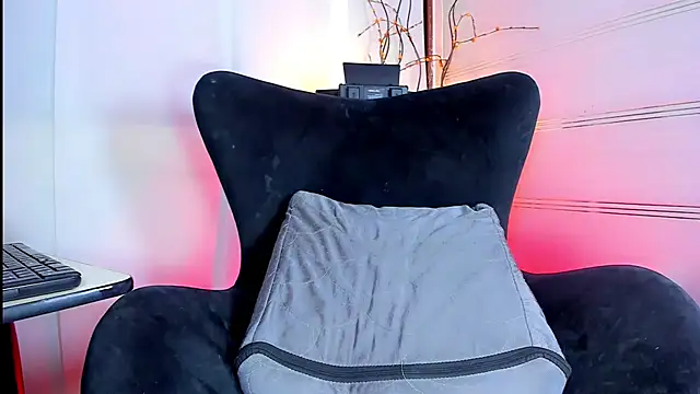 MargaretQualley's Webcam Show