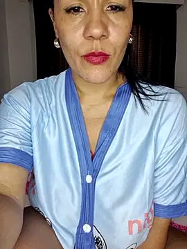 Czat XXX na żywo – karla-bruni