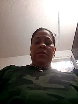 Veronica_missbigg's Webcam Show