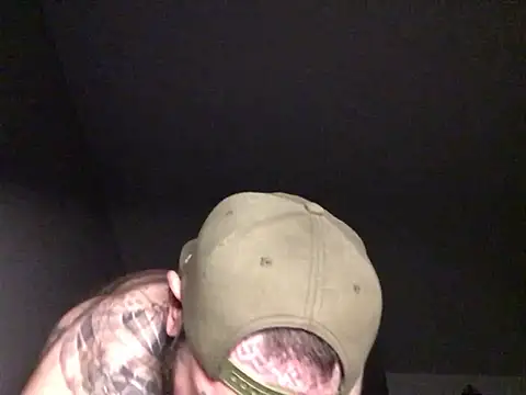 BlueCollarTattoosのウェブカメラショー