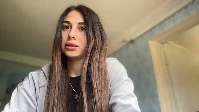 LiluMartiznir 现场XXX聊天