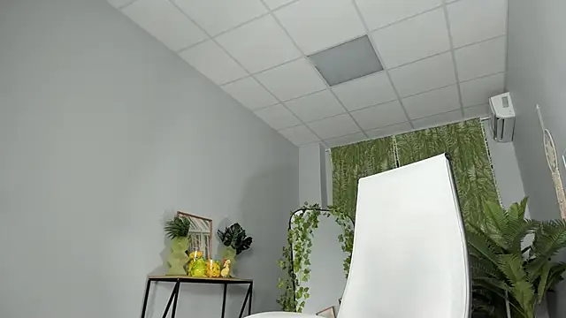 MaoqiBeverly Chat XXX in diretta