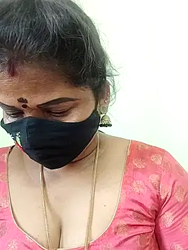 Show de gaurika18 na webcam