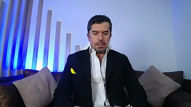 JuanKFit_45 Show in webcam