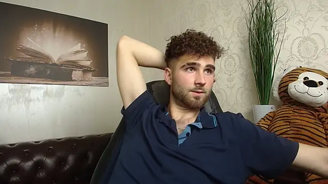 KyloEast – webcam-show