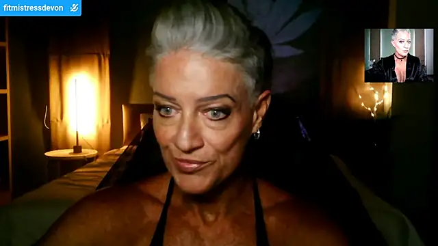 Devon2020: вебкам-шоу