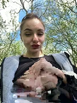 Pokazy przed kamerką – Night_dreams