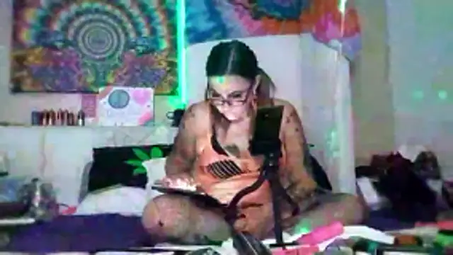 Chat +18 de SparklesB1tch ao vivo