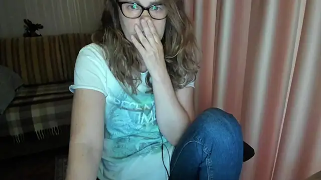 lauraoven's Live XXX Chat