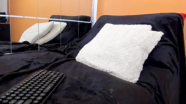 Chatroom XXX en direct de b3cky_