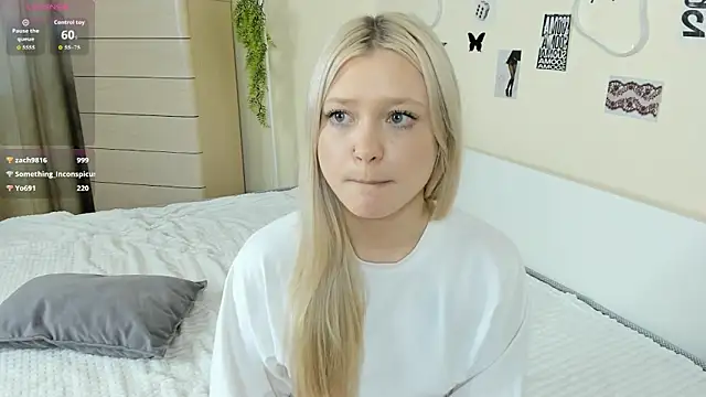 MidnightPoise's Webcam Show