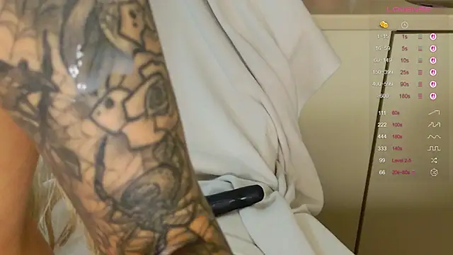 2badforyouのライブXXXチャット