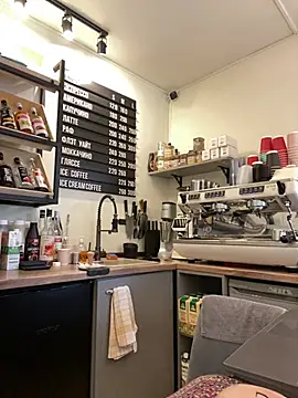 แชท XXX สดของ cinnabon_