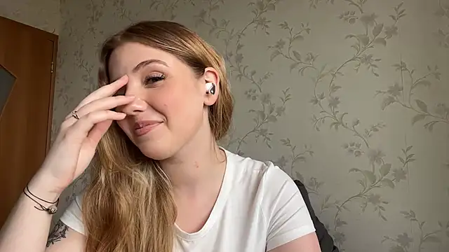 BleatKissX's Live XXX Chat