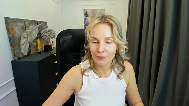 Chat XXX en directo de Sinty_Devis