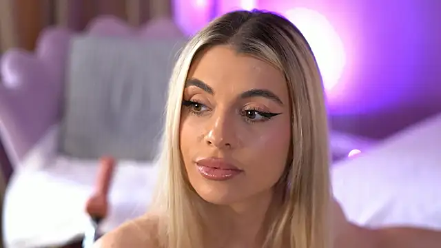 HaileyMadow's Webcam Show