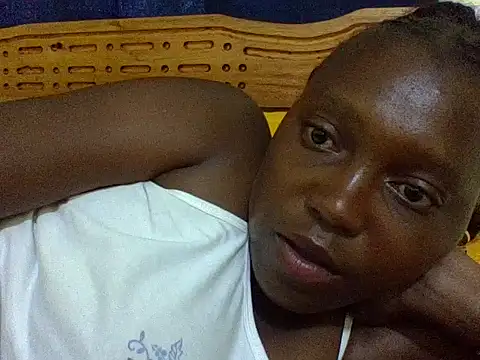 Chat XXX en directo de Roseroca33