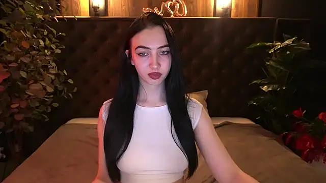 WildKittenX_'s Live XXX Chat