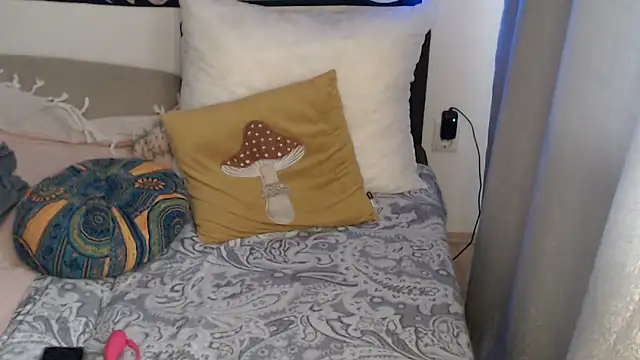 XXX chat uživo modela AlienforTwenty