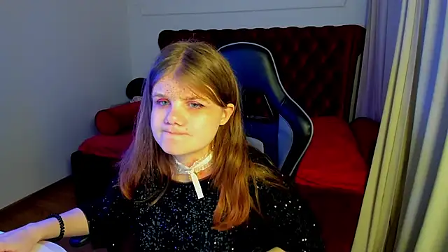 ChloeHalses élő XXX-chatje