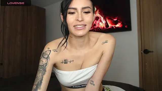 Linda__fiore Obrolan Langsung XXX