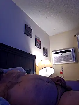 Roddog18: онлайн-секс-чат