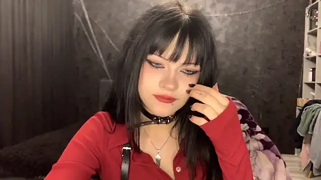 EmilyEmbears: вебкам-шоу