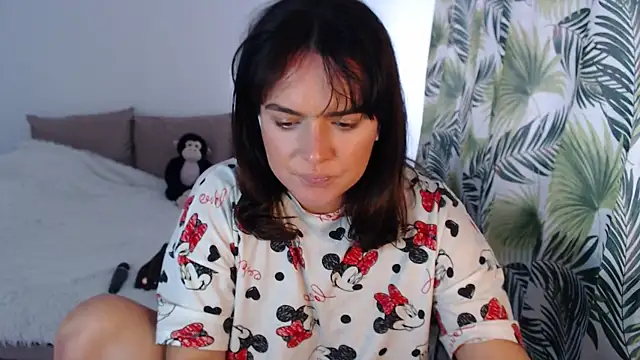 ViviRoses Adlı Modelin Canlı XXX Sohbeti