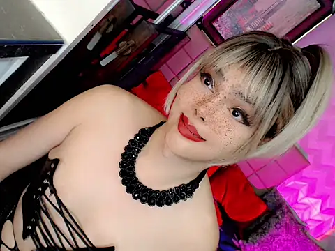 BEYBIDOMME Pertunjukan Webcam