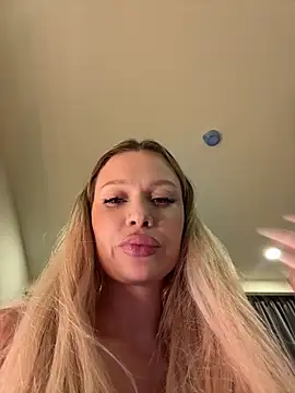 Girl-Mia Webcamshow
