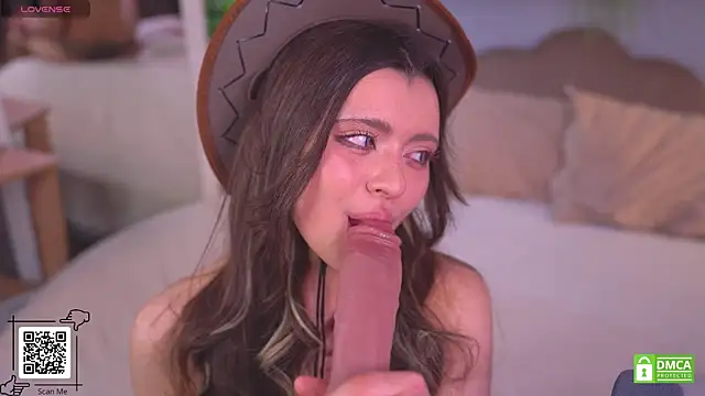 beatrishaan Live XXX chat