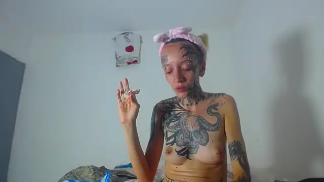 barbara_anal_squirt_ Adlı Modelin Canlı XXX Sohbeti