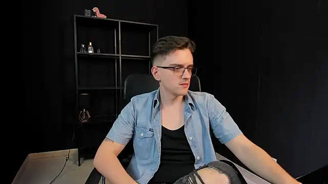 FelixStarkk 在線直播表演