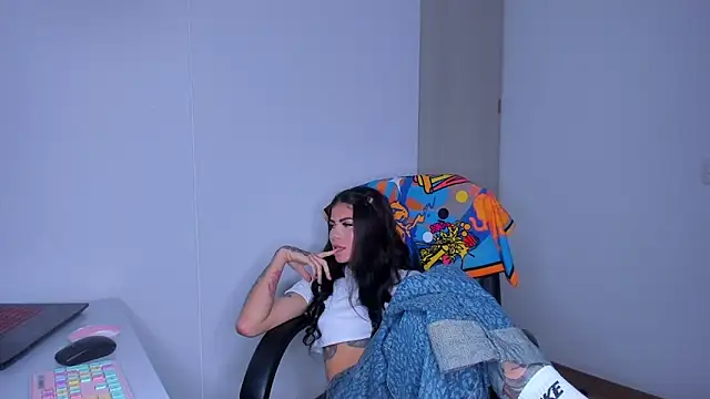 Lisegg_: онлайн-секс-чат