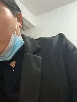 daaqnn Show in webcam