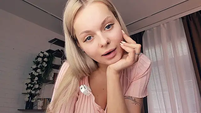 AndraQuella's Webcam Show